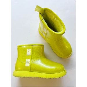 UGG Classic Clear Mini Waterproof Boots